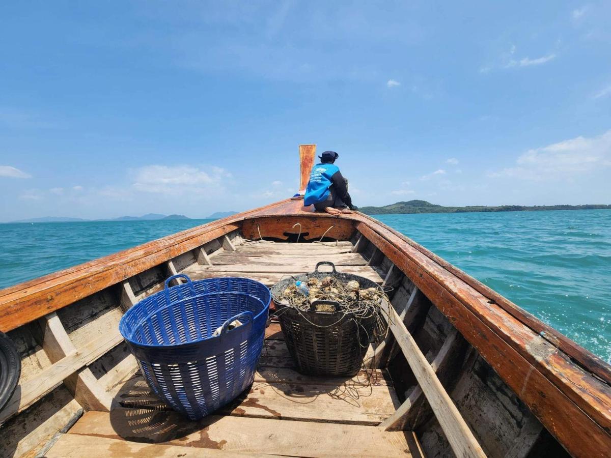 Malee Homestay Ko Por Buitenkant foto